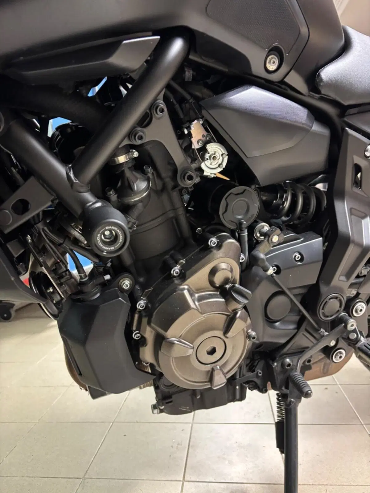 Yamaha MT-07 (2018 - 20) (4)