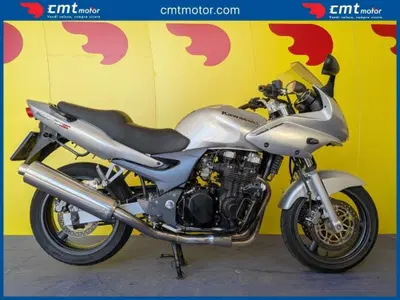 Kawasaki ZR 7S usata