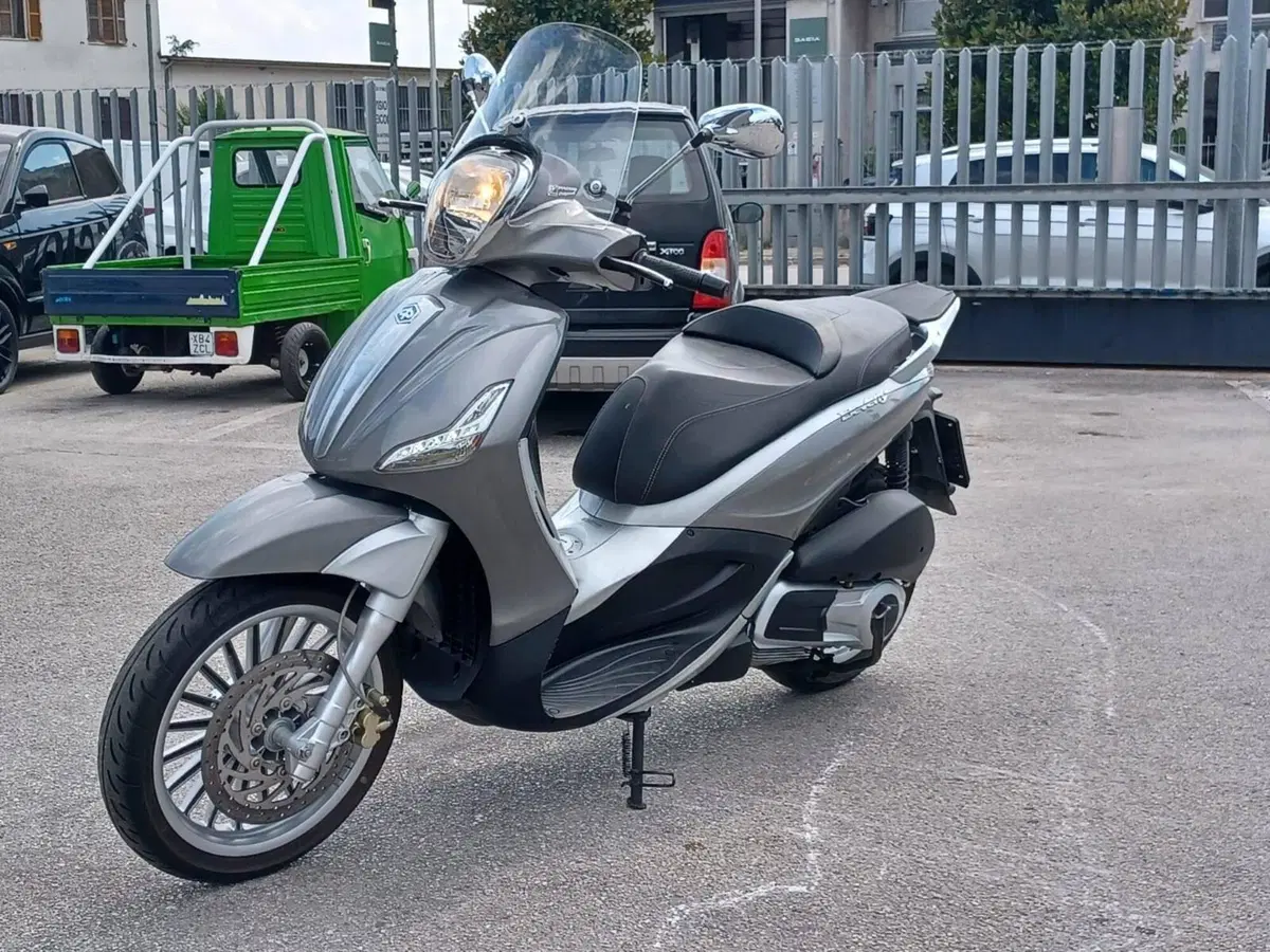 Piaggio Beverly 300 i.e. (2010 - 16) (3)