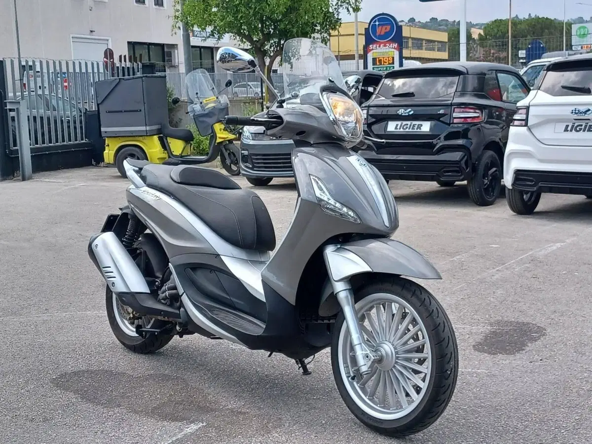 Piaggio Beverly 300 i.e. (2010 - 16) (4)