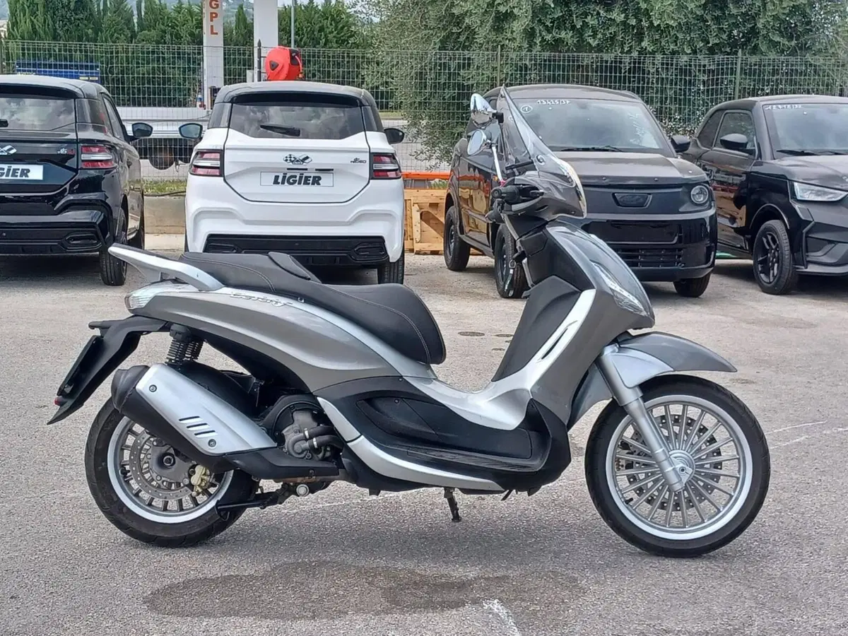 Piaggio Beverly 300 i.e. (2010 - 16) (5)