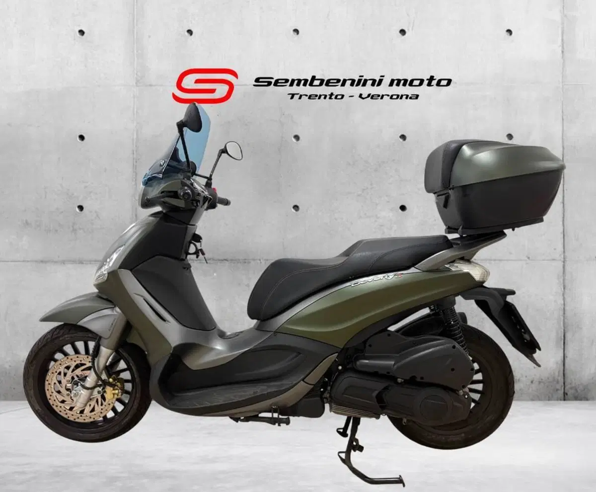 Piaggio Beverly 300 S i.e. ABS-ASR (2016 - 20) (2)
