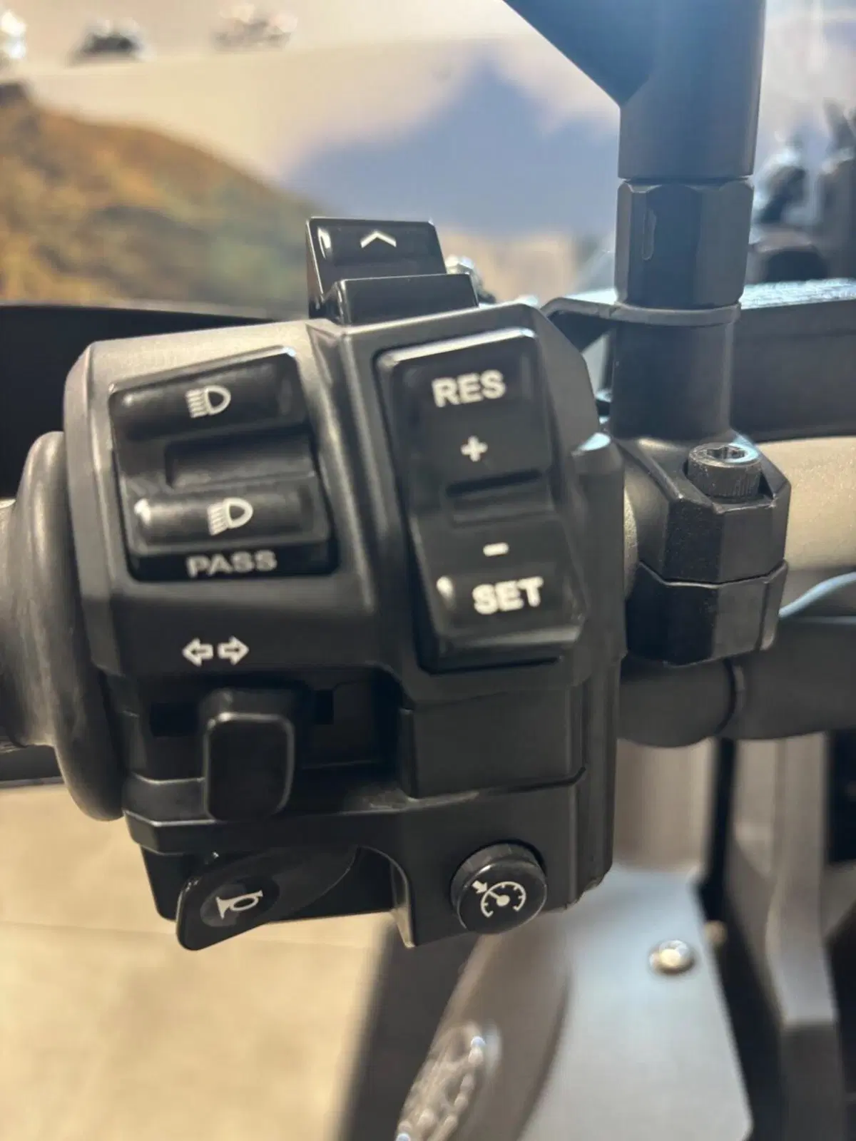 Yamaha XT1200Z Super Ténéré ABS (2017 - 20) (6)