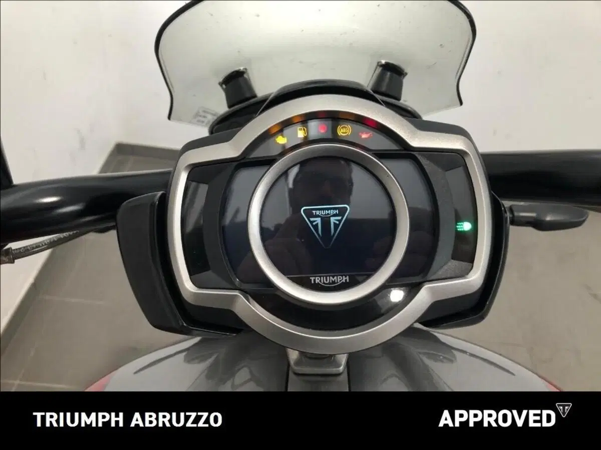Triumph Rocket 3 R (2019 - 20) (7)