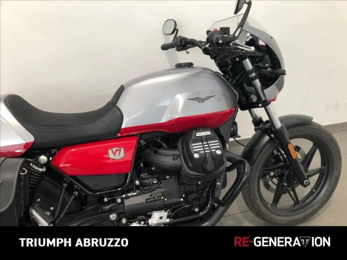 Moto Guzzi V7 Stone Corsa (2023 - 25) (13)