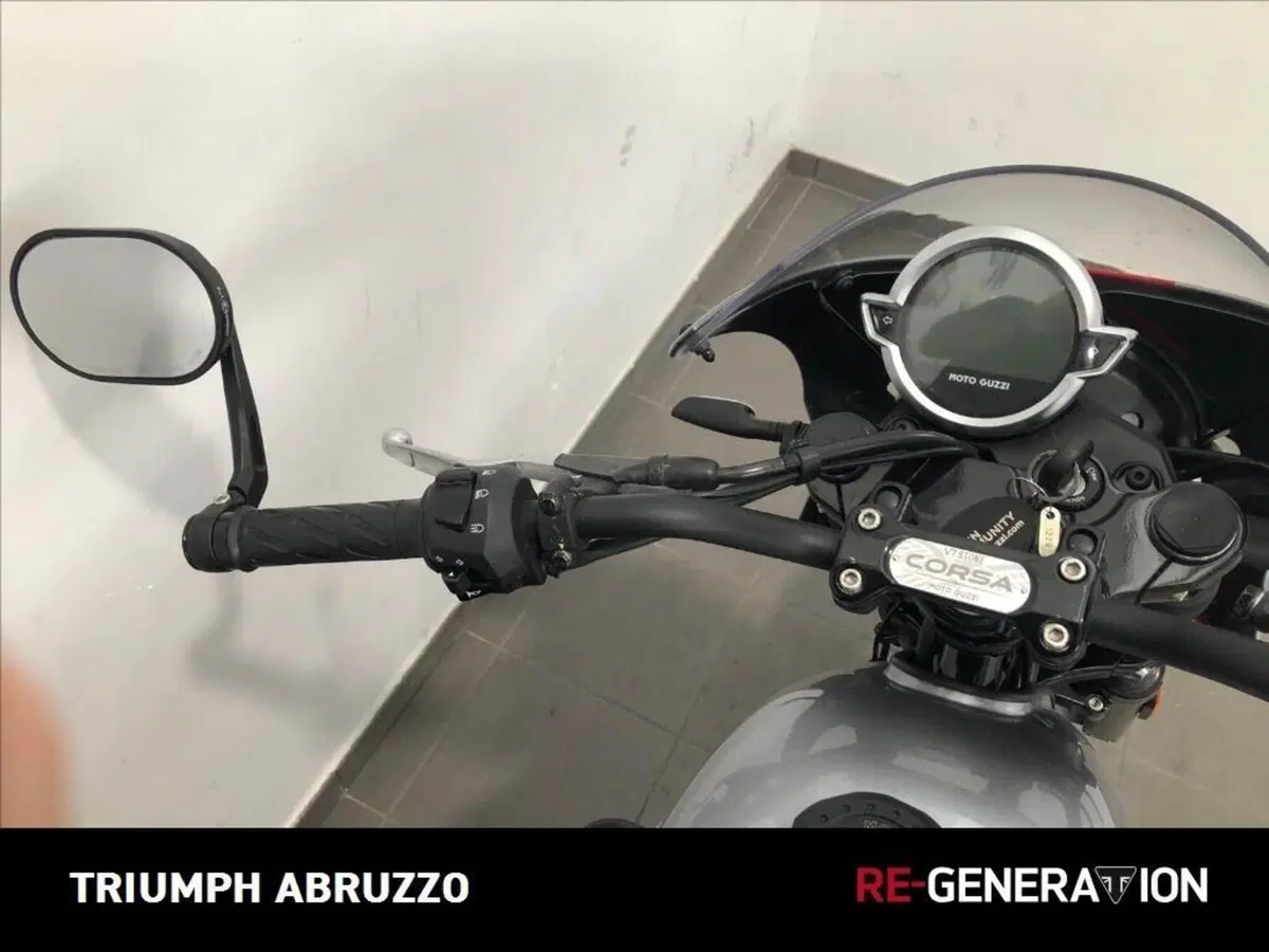 Moto Guzzi V7 Stone Corsa (2023 - 25) (11)