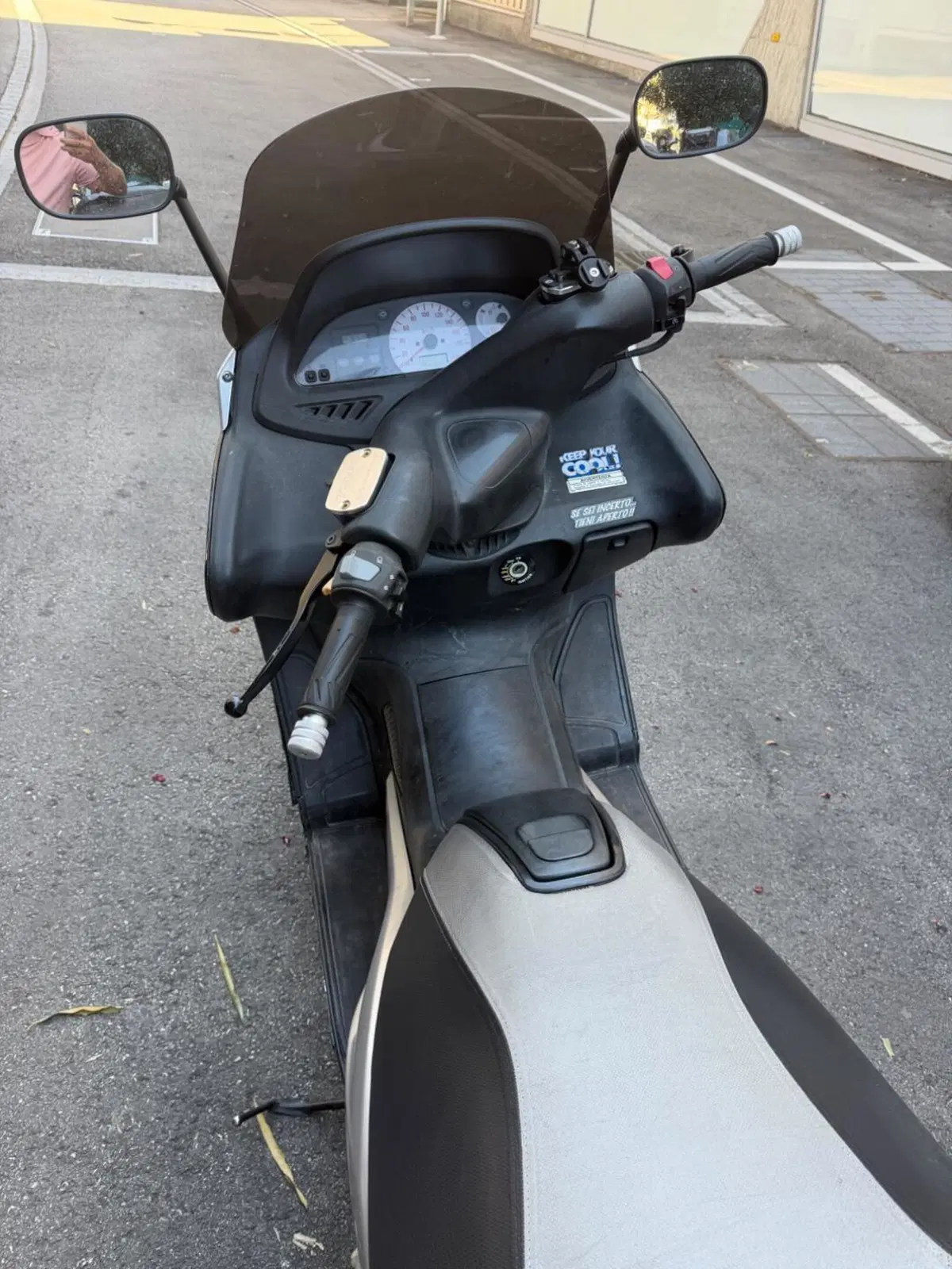 Yamaha T-Max 500 (2001 - 03) (4)