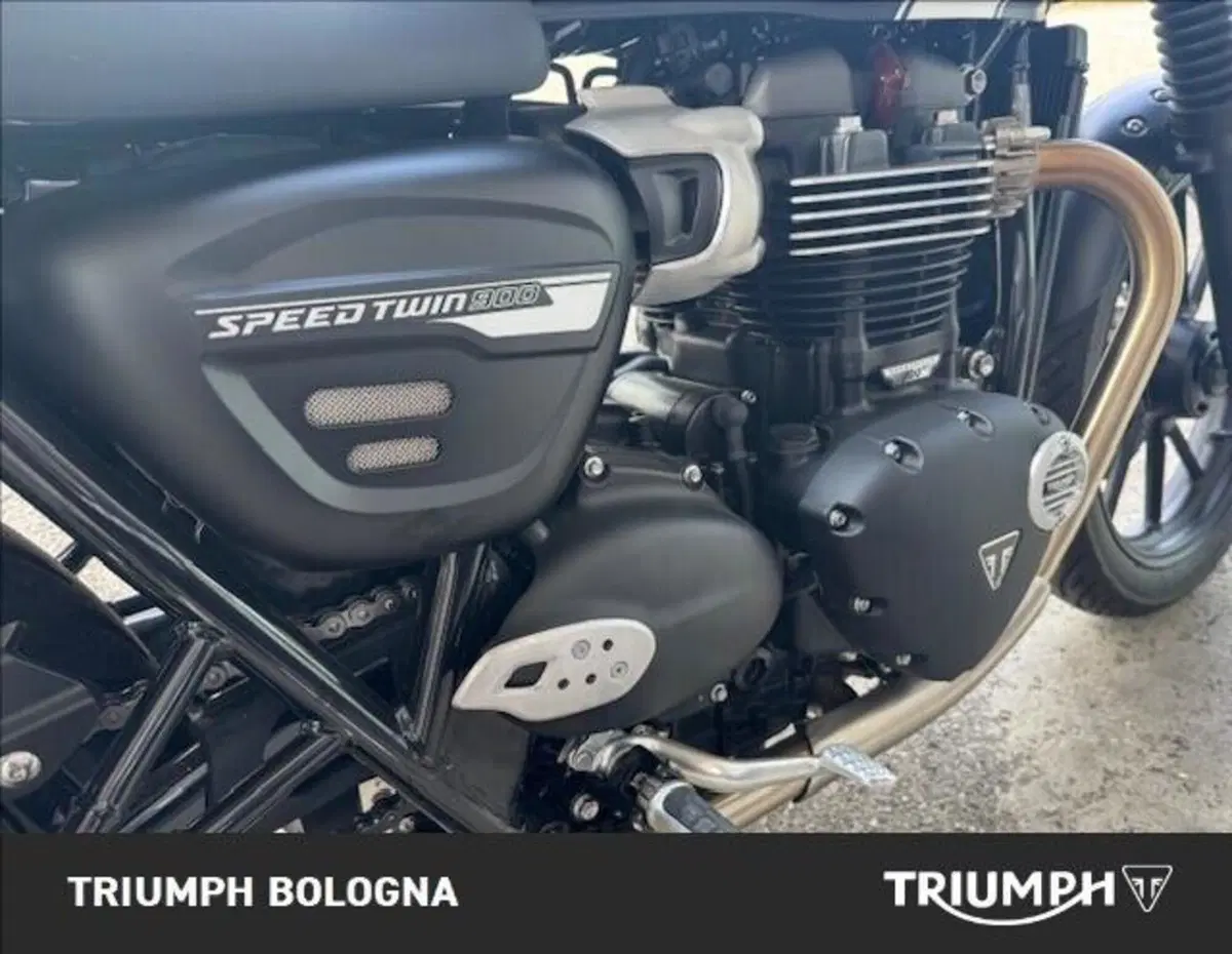 Triumph Speed Twin 900 (2023 - 24) (3)