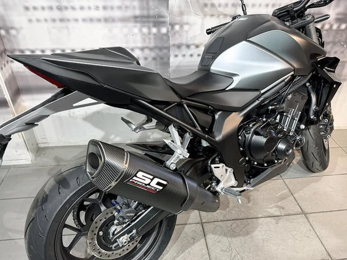 Honda CB 1000 Hornet (2025 - 26) (3)