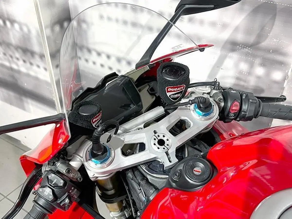 Ducati Panigale V4 1100 (2021) (5)