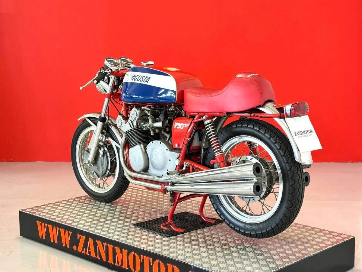 MV Agusta 750S (6)
