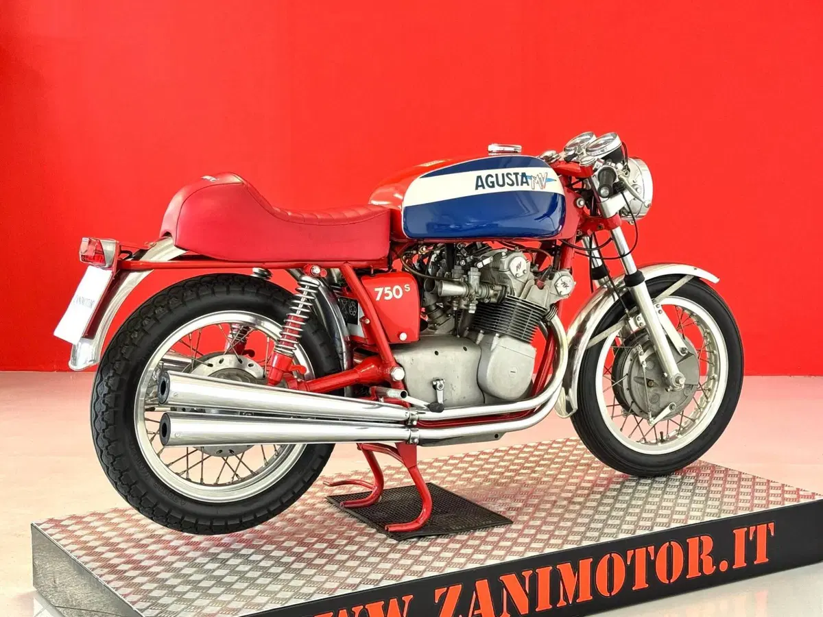 MV Agusta 750S (8)