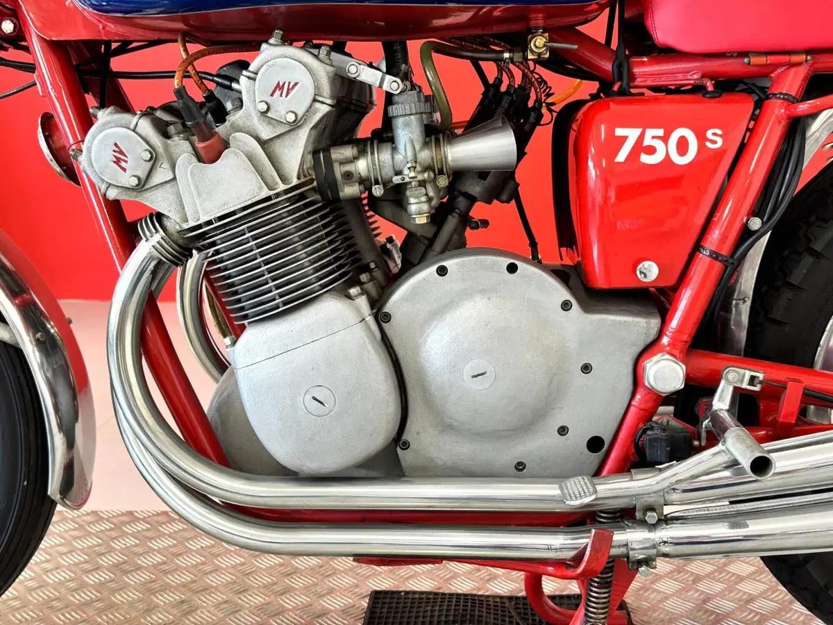 MV Agusta 750S (16)