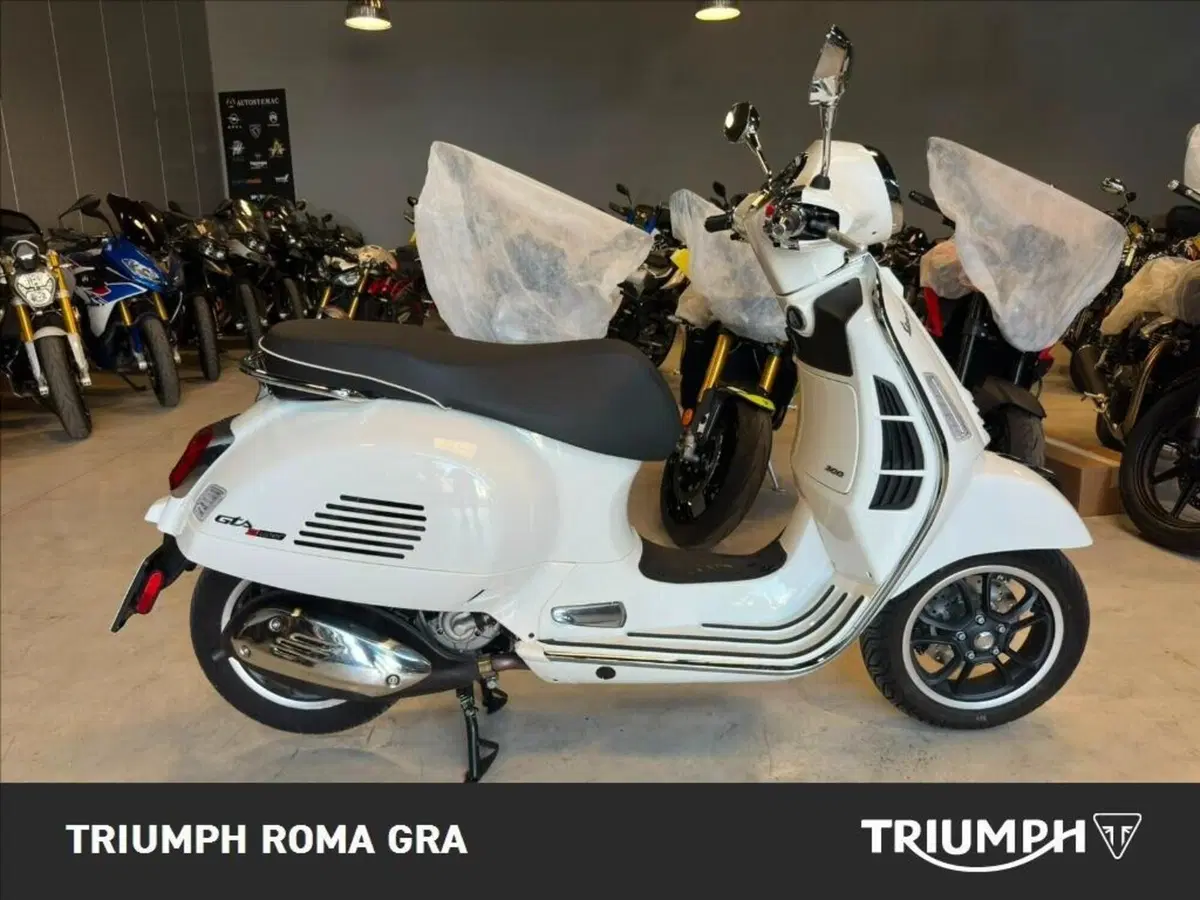 Vespa GTS 300 Super (2023 - 24)