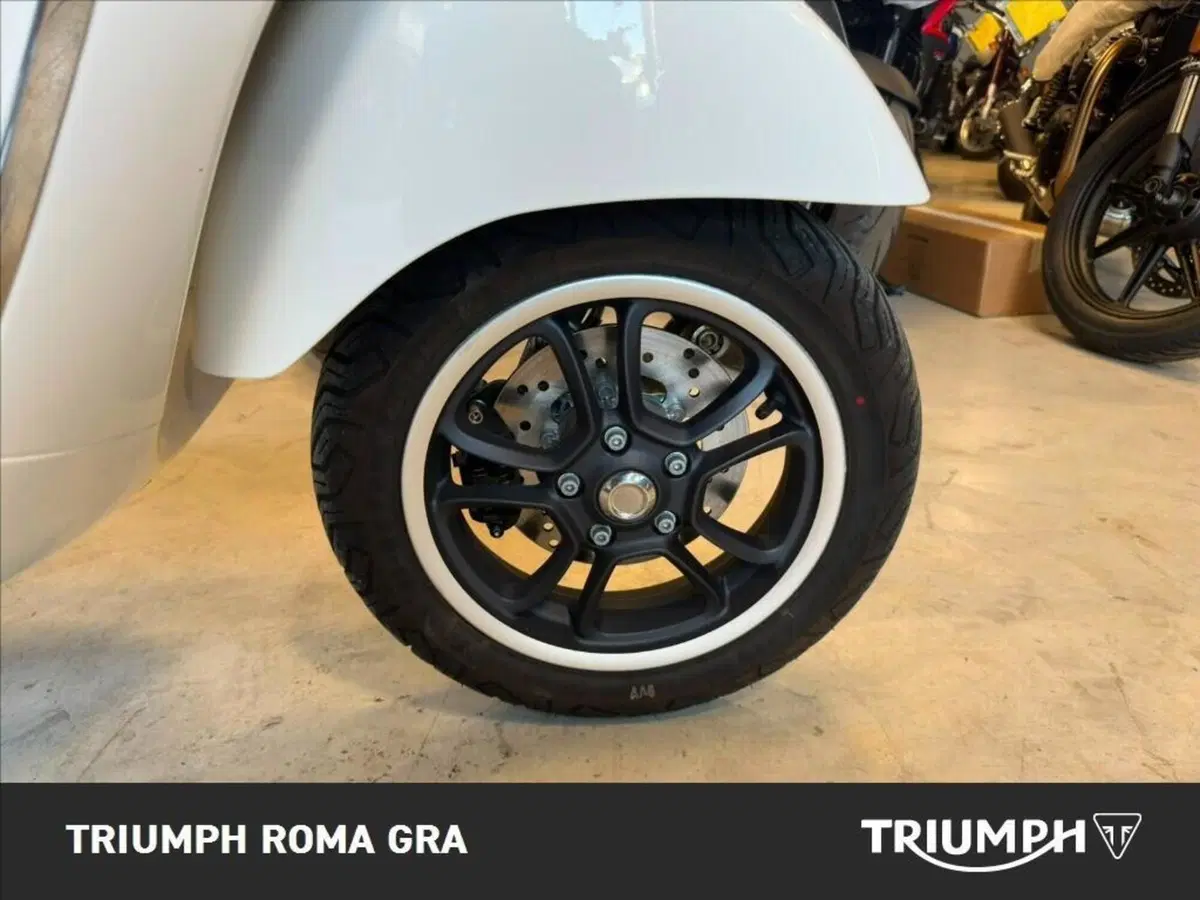 Vespa GTS 300 Super (2023 - 24) (10)