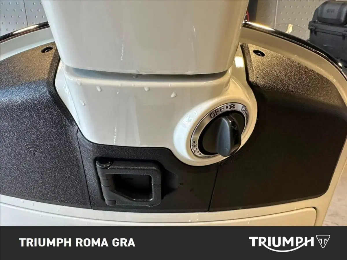 Vespa GTS 300 Super (2023 - 24) (18)