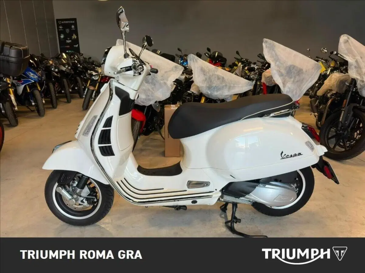 Vespa GTS 300 Super (2023 - 24) (3)