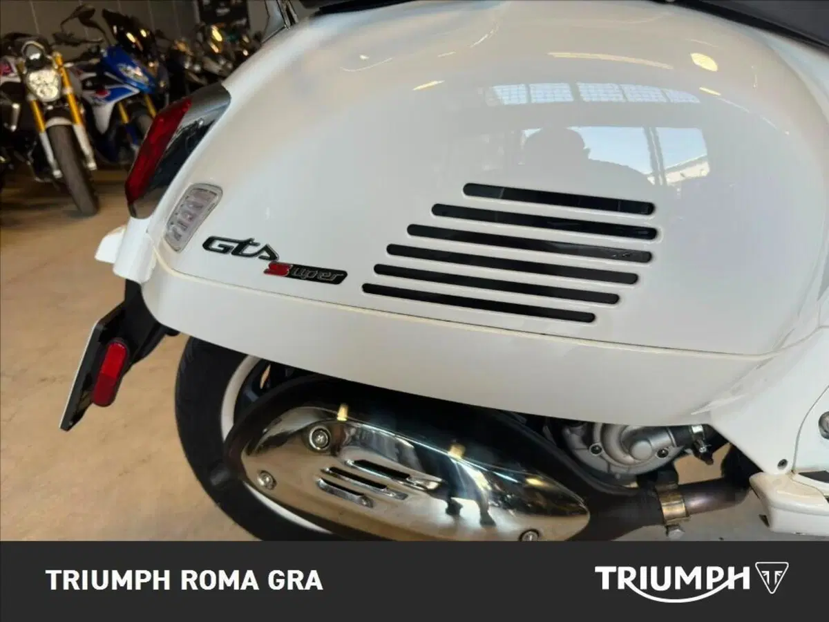 Vespa GTS 300 Super (2023 - 24) (8)