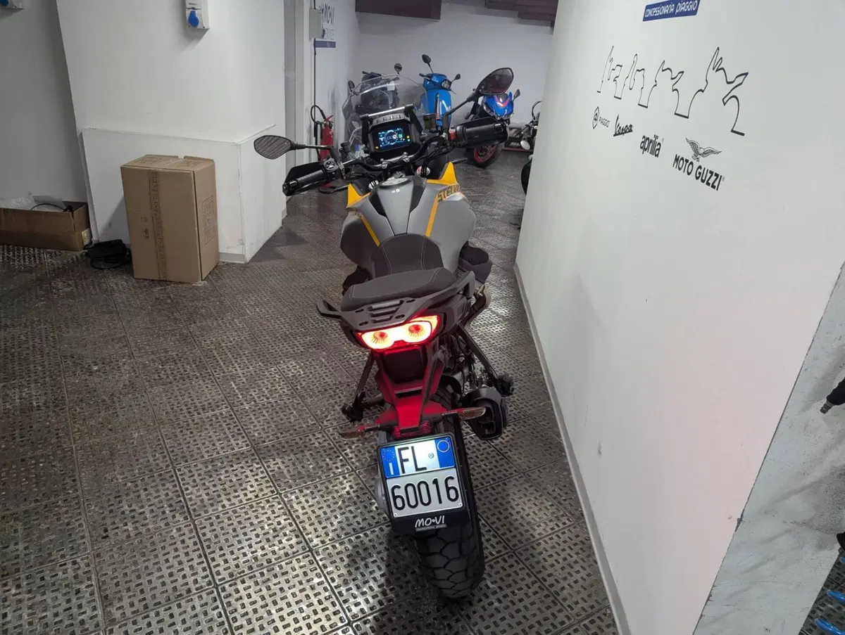 Moto Guzzi Stelvio PFF (2024 - 26) (2)