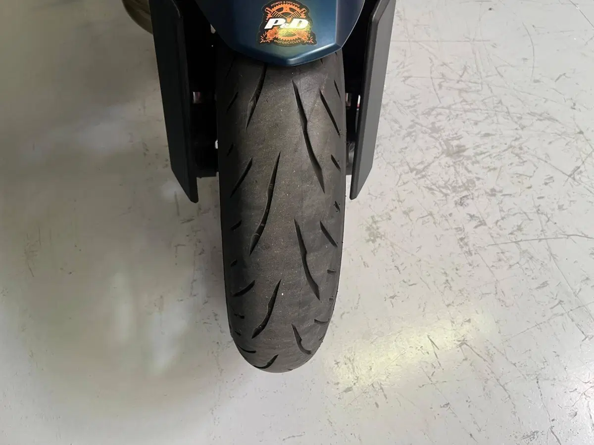 KTM 1290 Super Duke R (2022 - 23) (8)