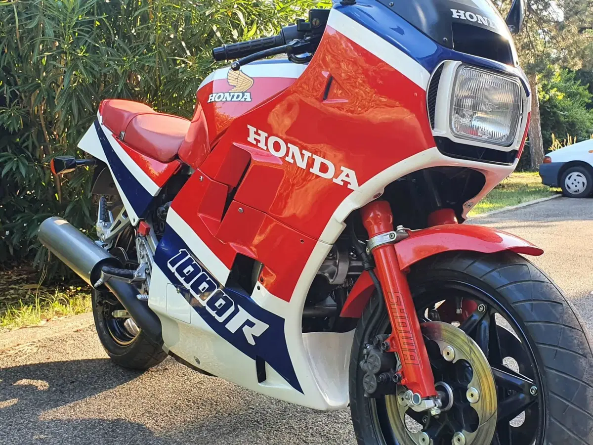 Honda VF 1000 F (1985 - 87) (7)