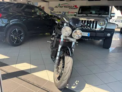Triumph Speed Triple 955 (2002 - 04) usata