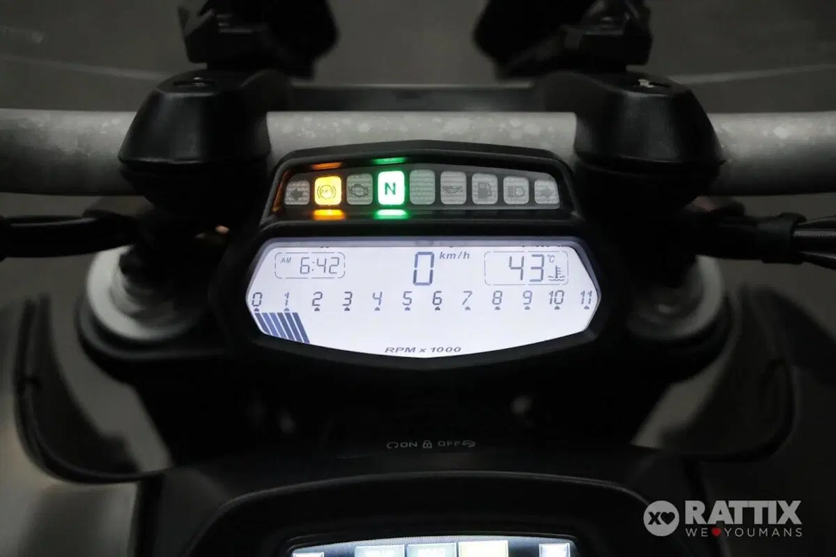 Ducati Diavel 1200 Carbon (2010 - 13) (15)
