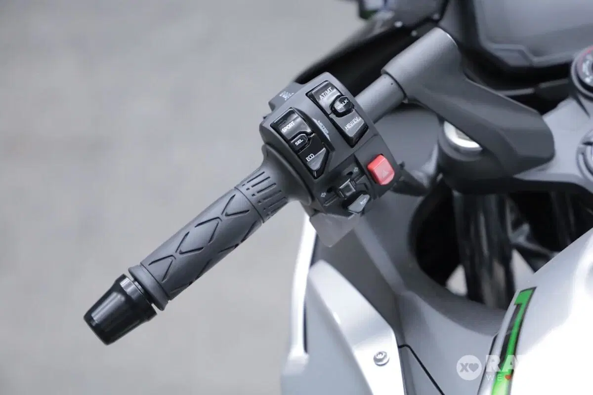 Kawasaki Ninja 7 Hybrid (2024 - 26) (11)