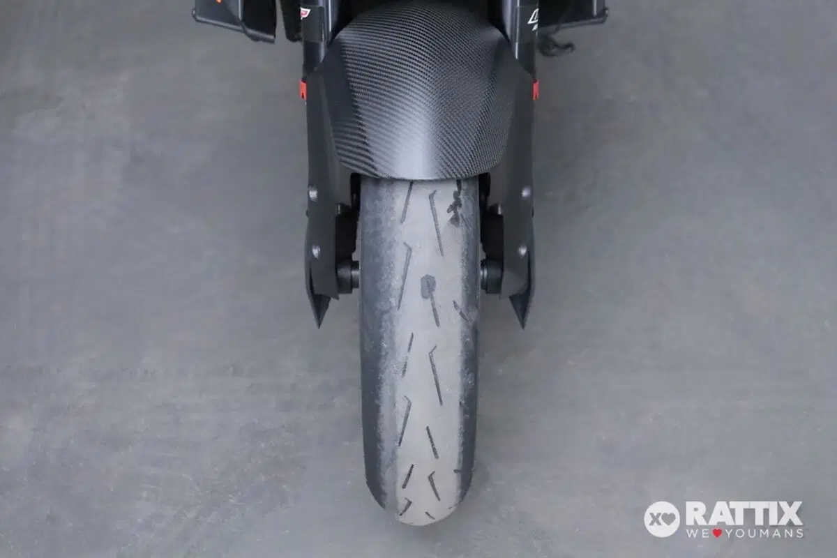 KTM 1290 Super Duke R (2021) (10)