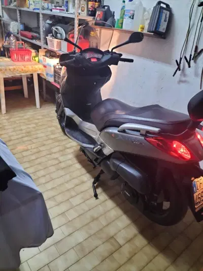 Yamaha X-Max 250 (2007 - 09) usata