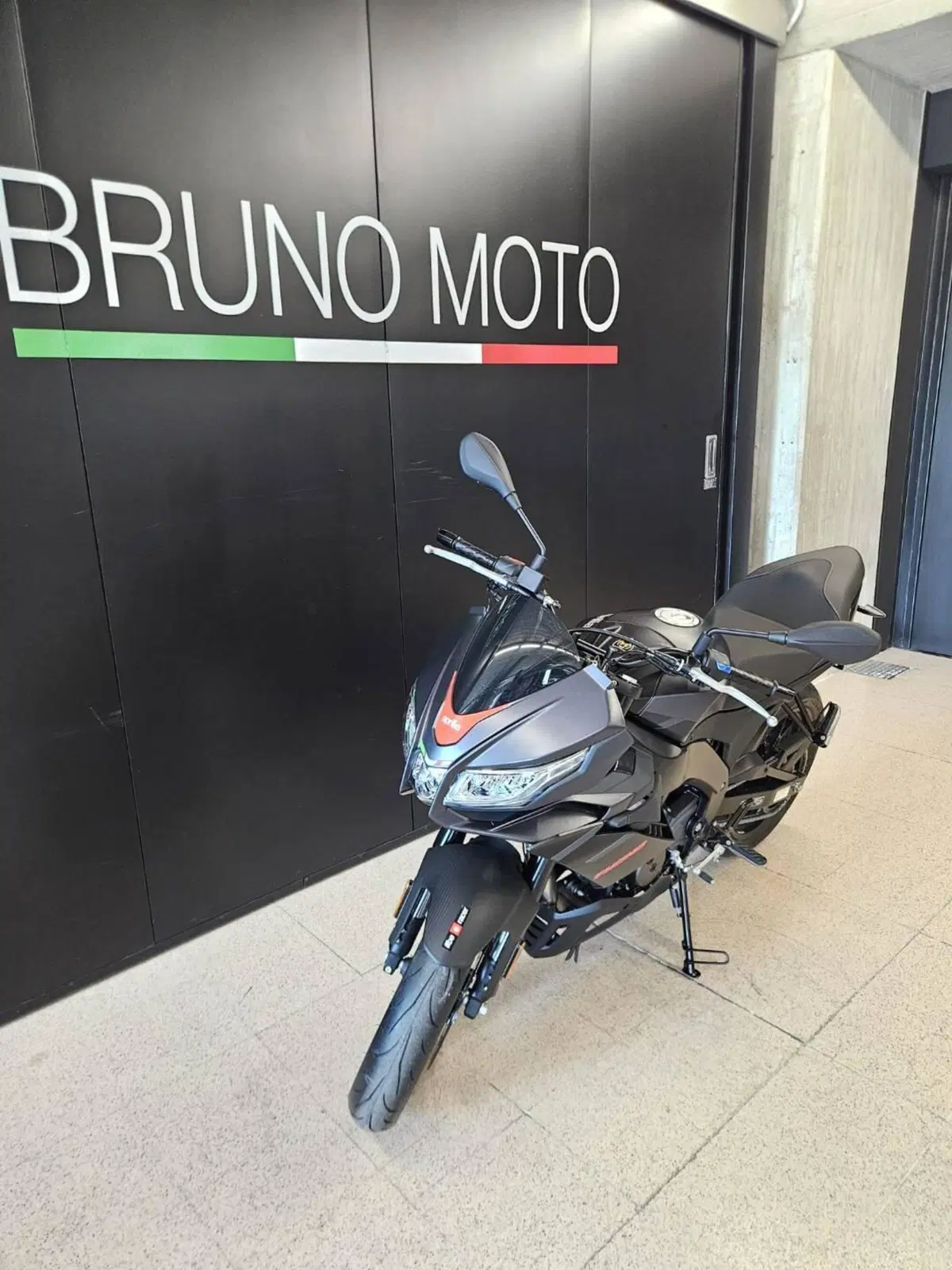 Aprilia Tuono 125 (2025 - 26) (4)