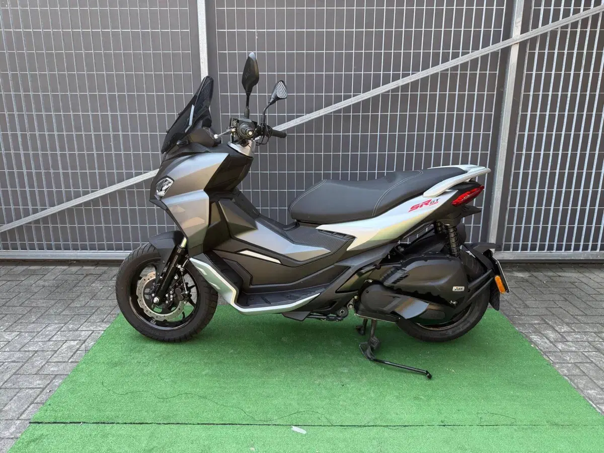 Aprilia SR GT 200 (2022 - 24) (2)