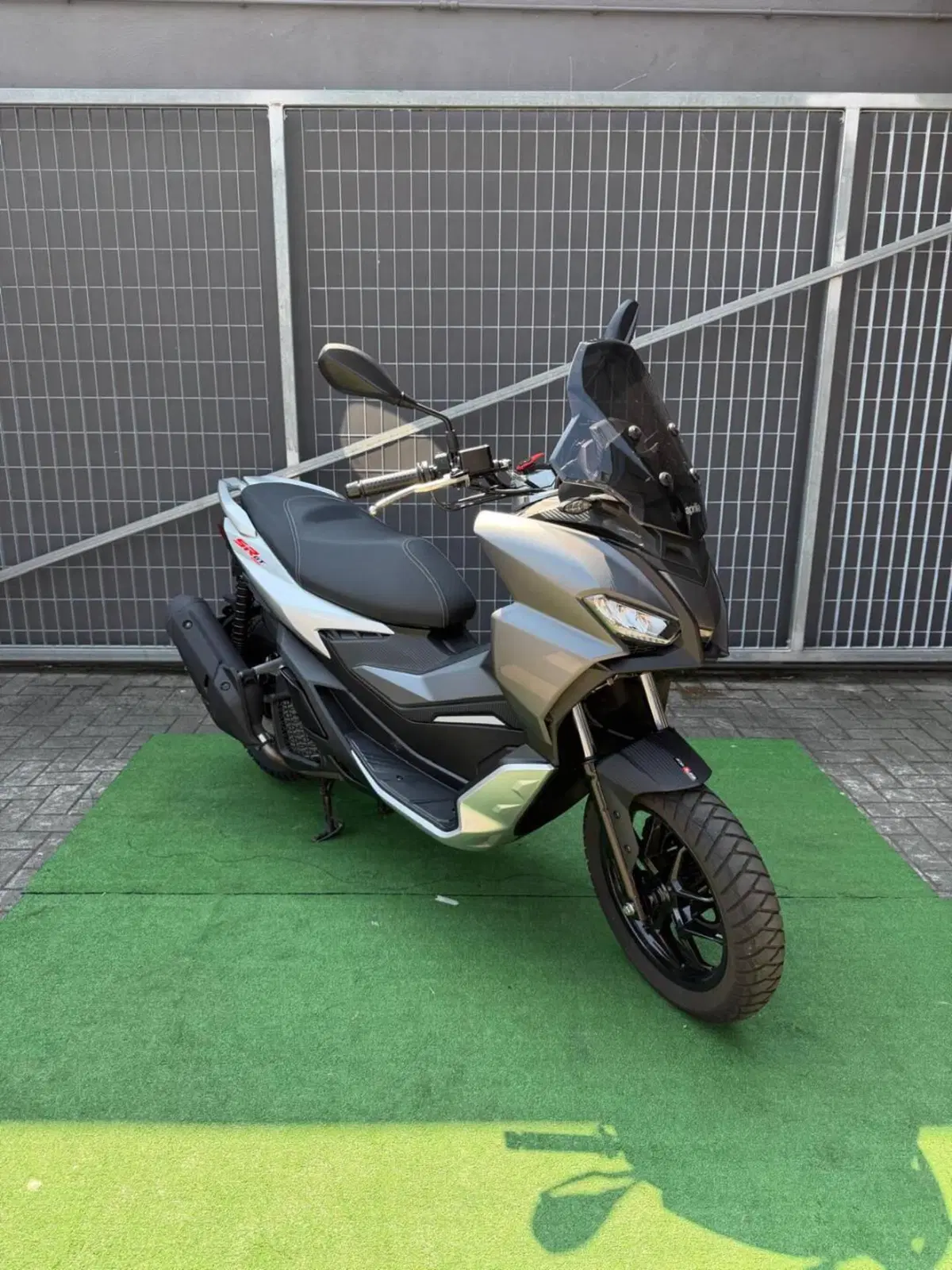 Aprilia SR GT 200 (2022 - 24) (5)