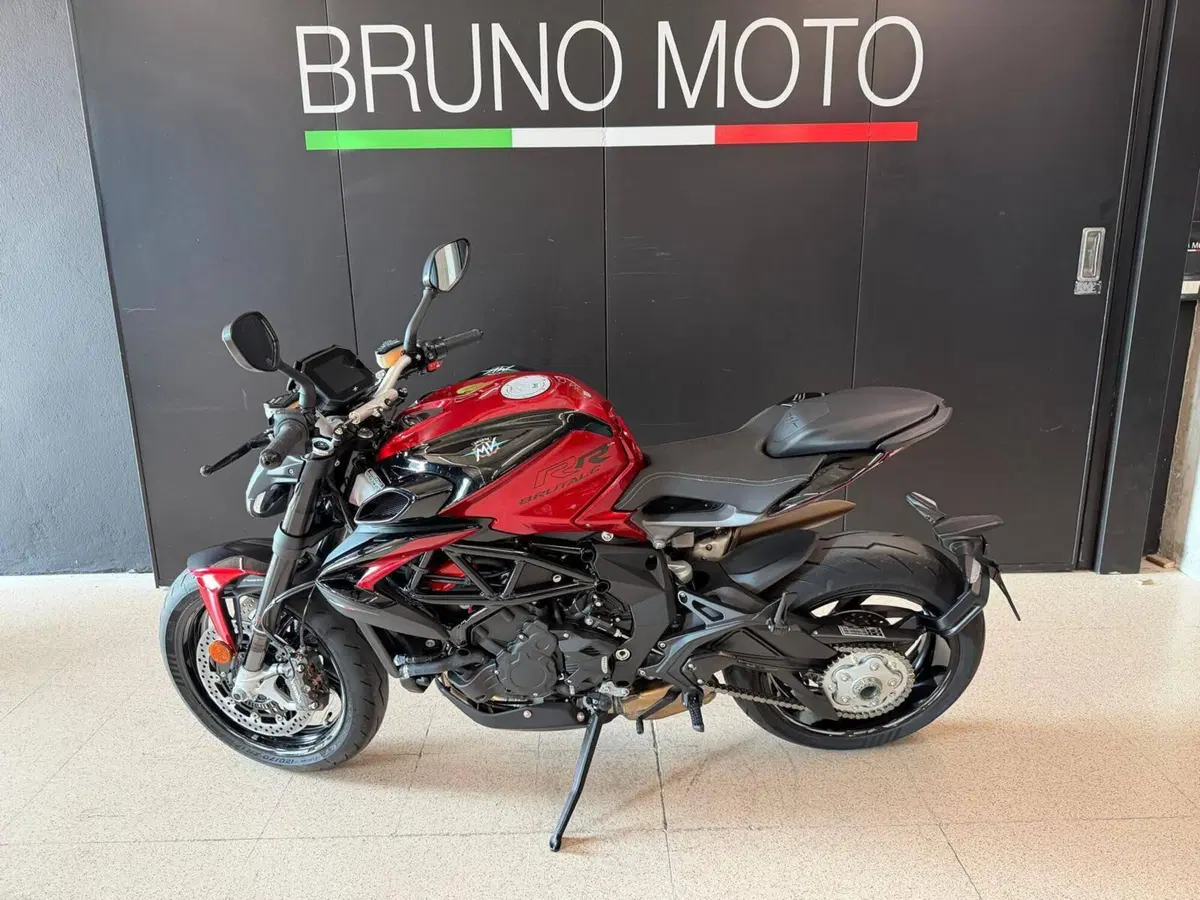 MV Agusta Brutale 800 RR (2021 - 25) (2)