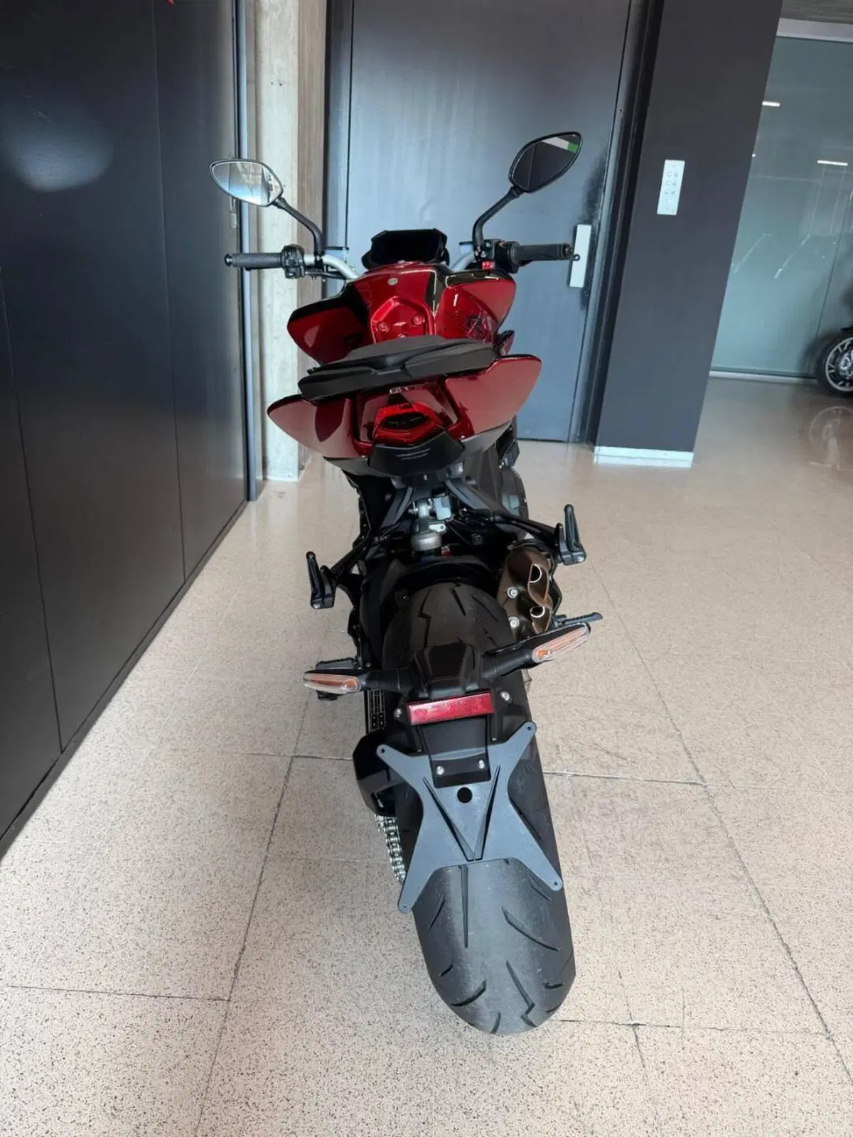 MV Agusta Brutale 800 RR (2021 - 25) (3)