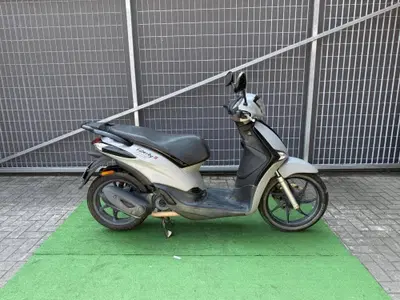 Piaggio Liberty 50 3V S (2021 - 24) usata