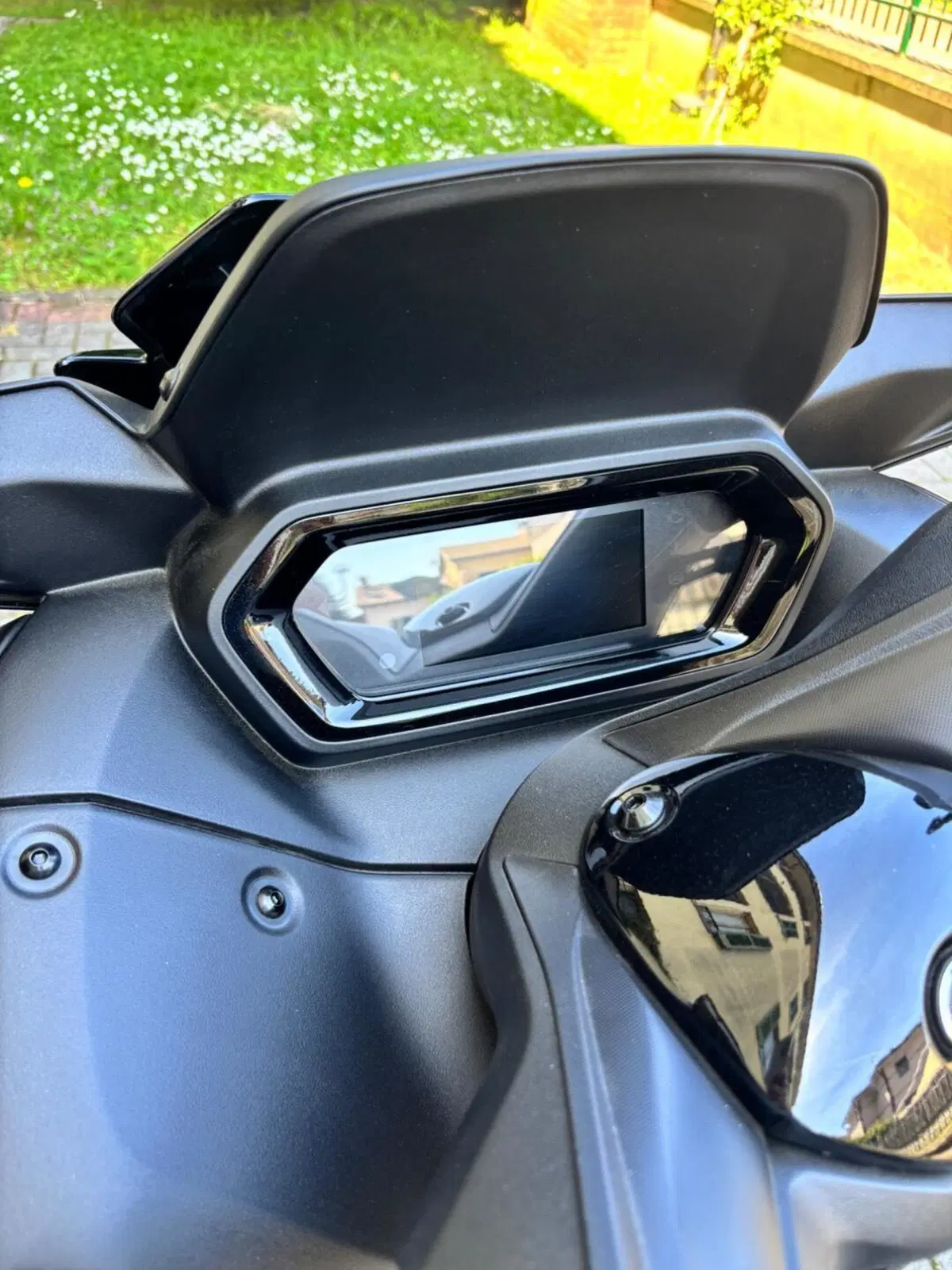 Yamaha X-Max 125 (2025 - 26) (6)