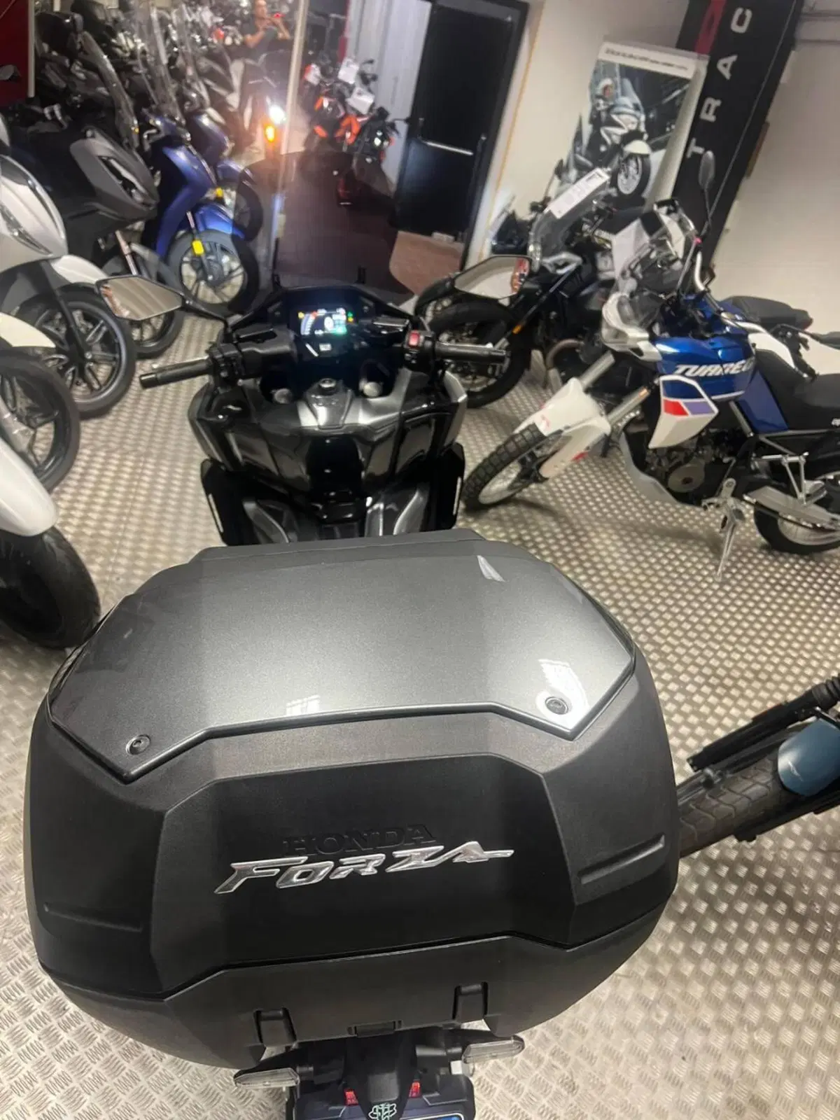 Honda Forza 750 DCT (2021 - 24) (5)