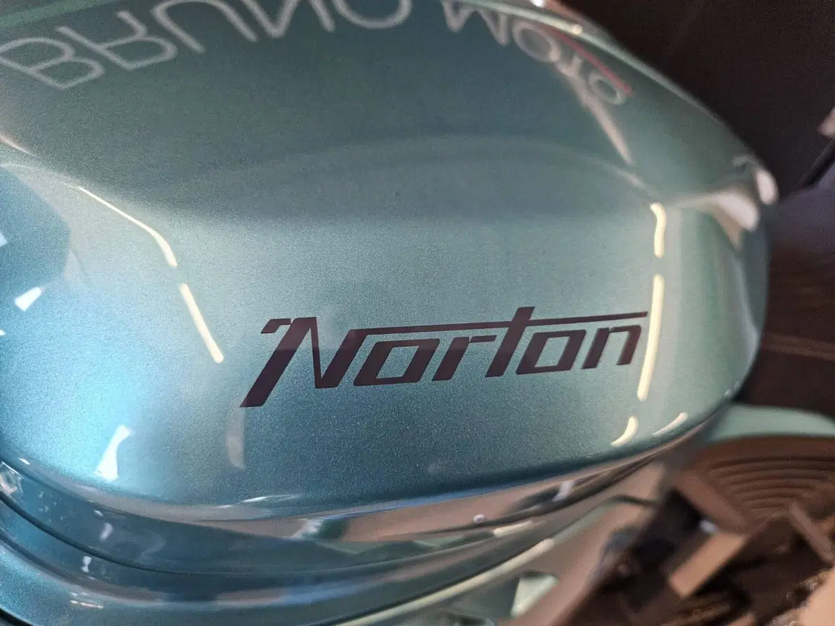 Norton Manx R Apex (2026) (14)
