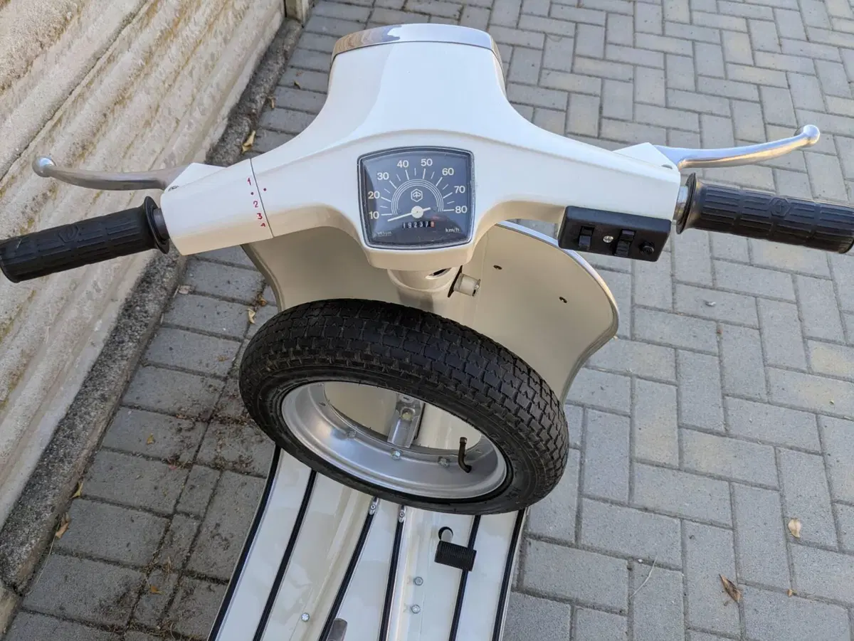Piaggio Vespa 50 special V5B3T (5)