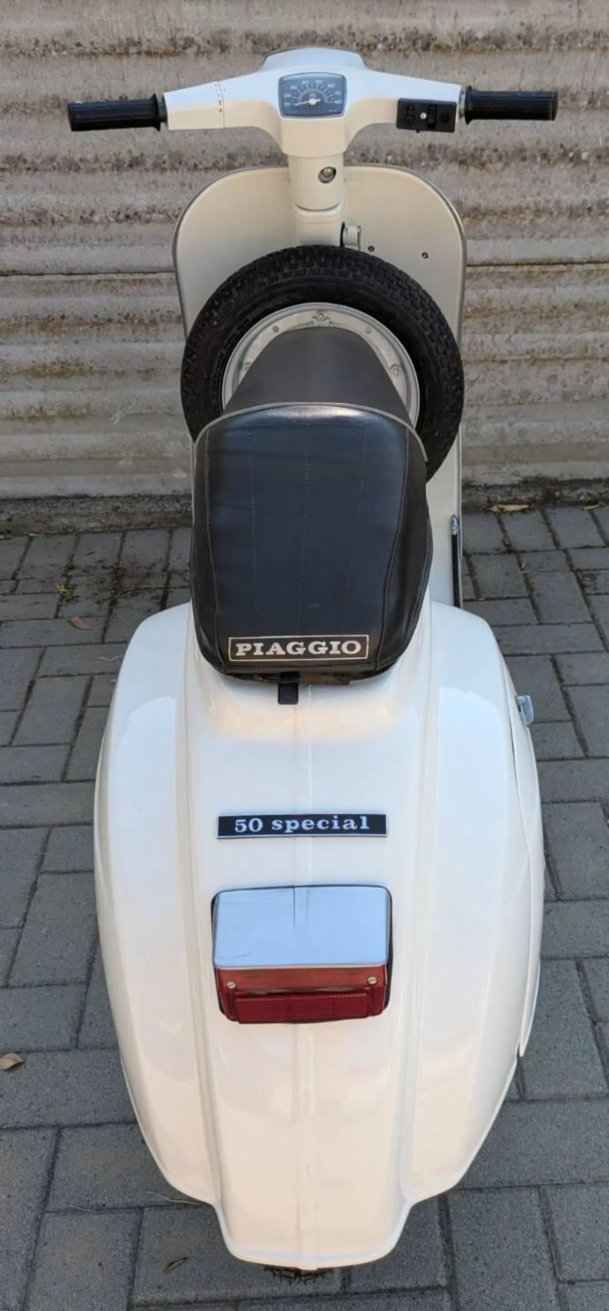Piaggio Vespa 50 special V5B3T (4)