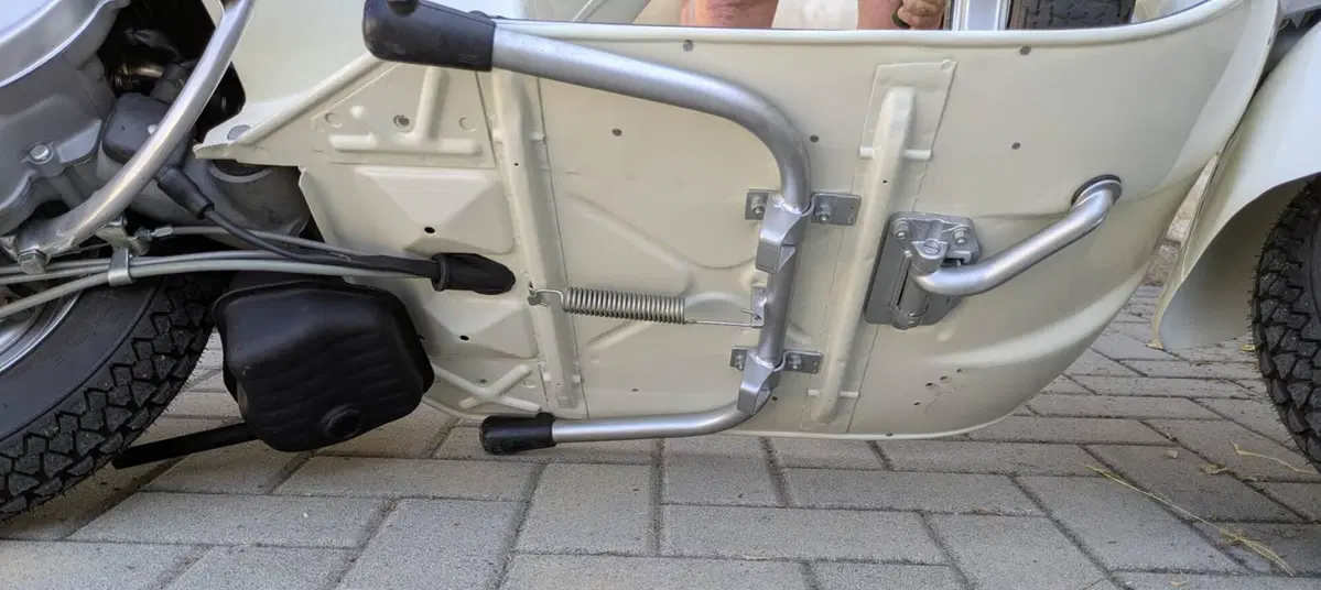 Piaggio Vespa 50 special V5B3T (6)