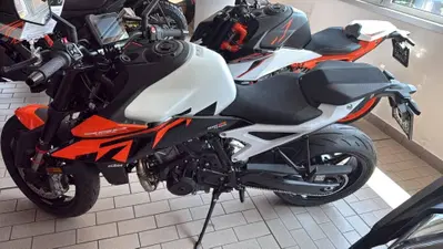 KTM 990 Duke (2024 - 26) usata