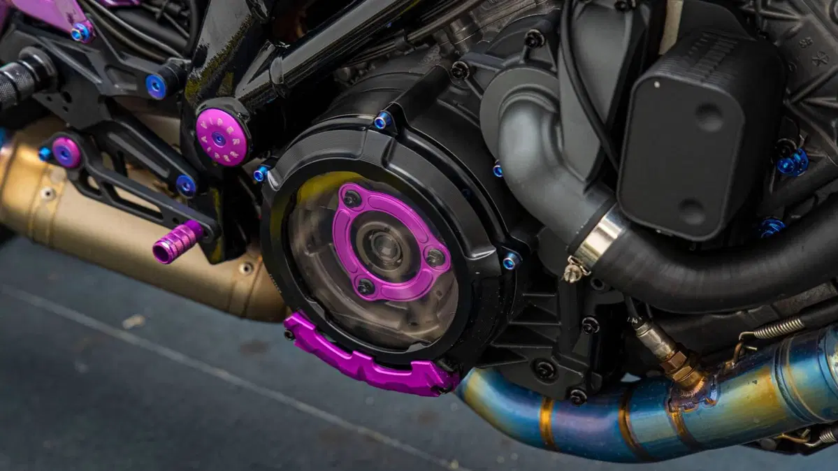 KTM 1290 Super Duke R (2019) (4)