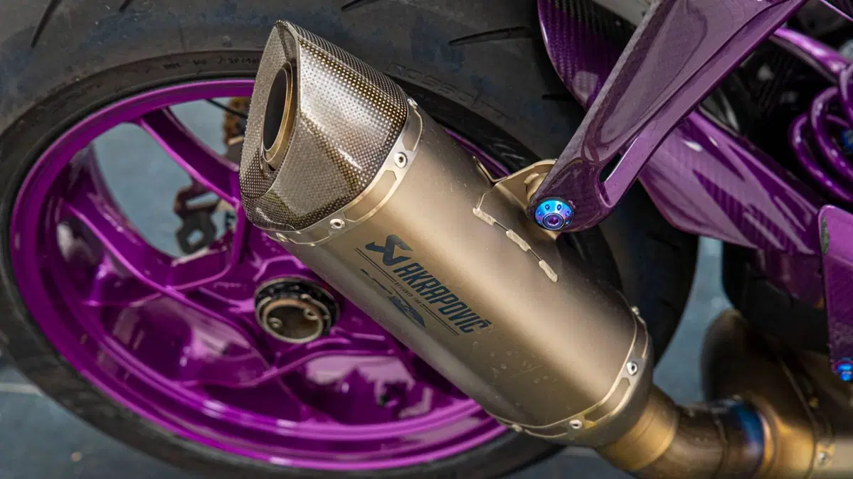 KTM 1290 Super Duke R (2019) (5)
