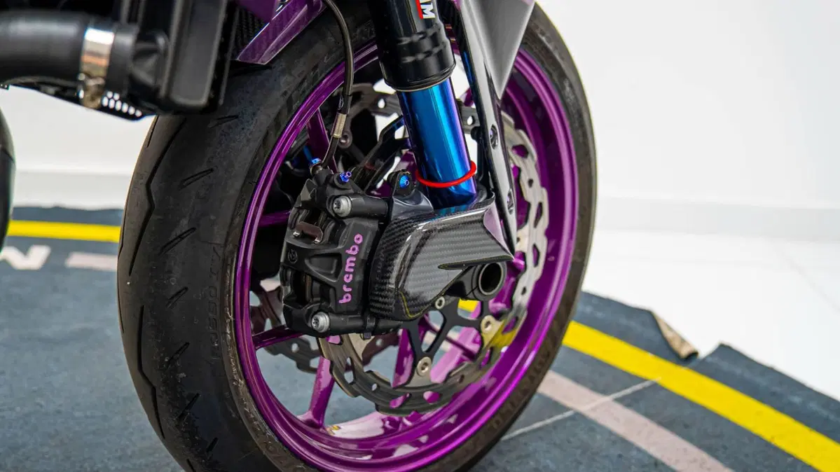 KTM 1290 Super Duke R (2019) (7)