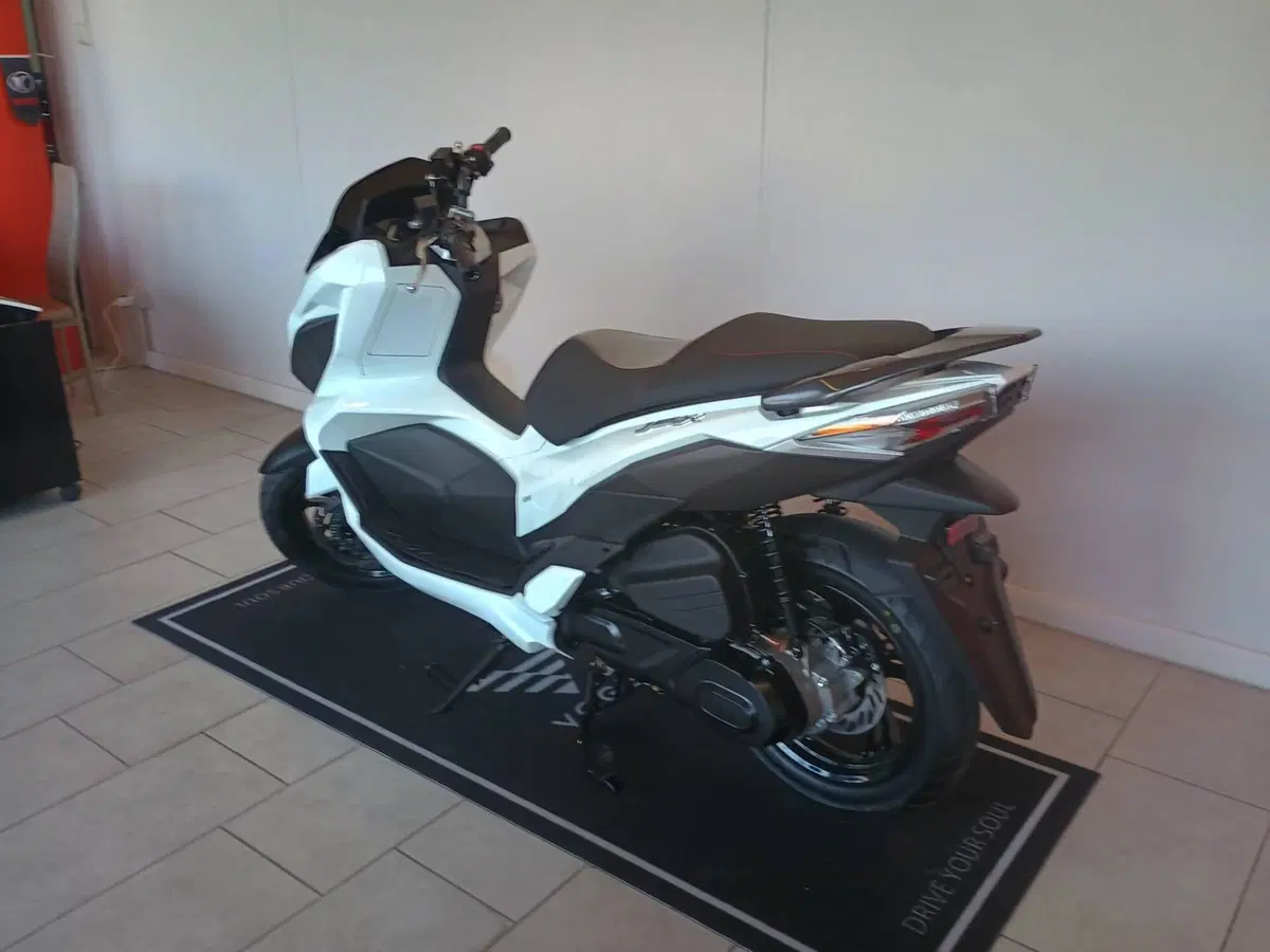 Sym Jet X 125 ABS + TCS (2026) (4)