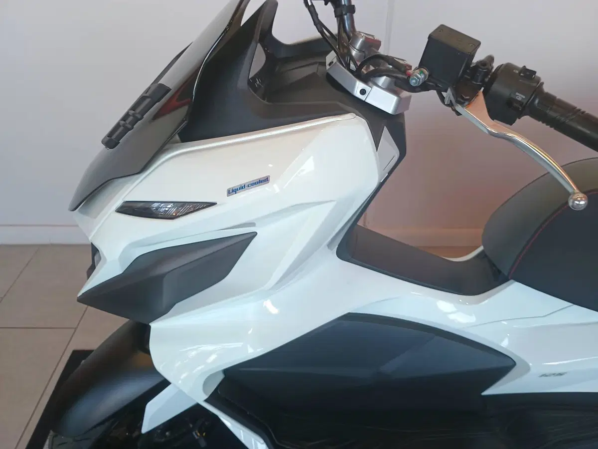 Sym Jet X 125 ABS + TCS (2026) (6)