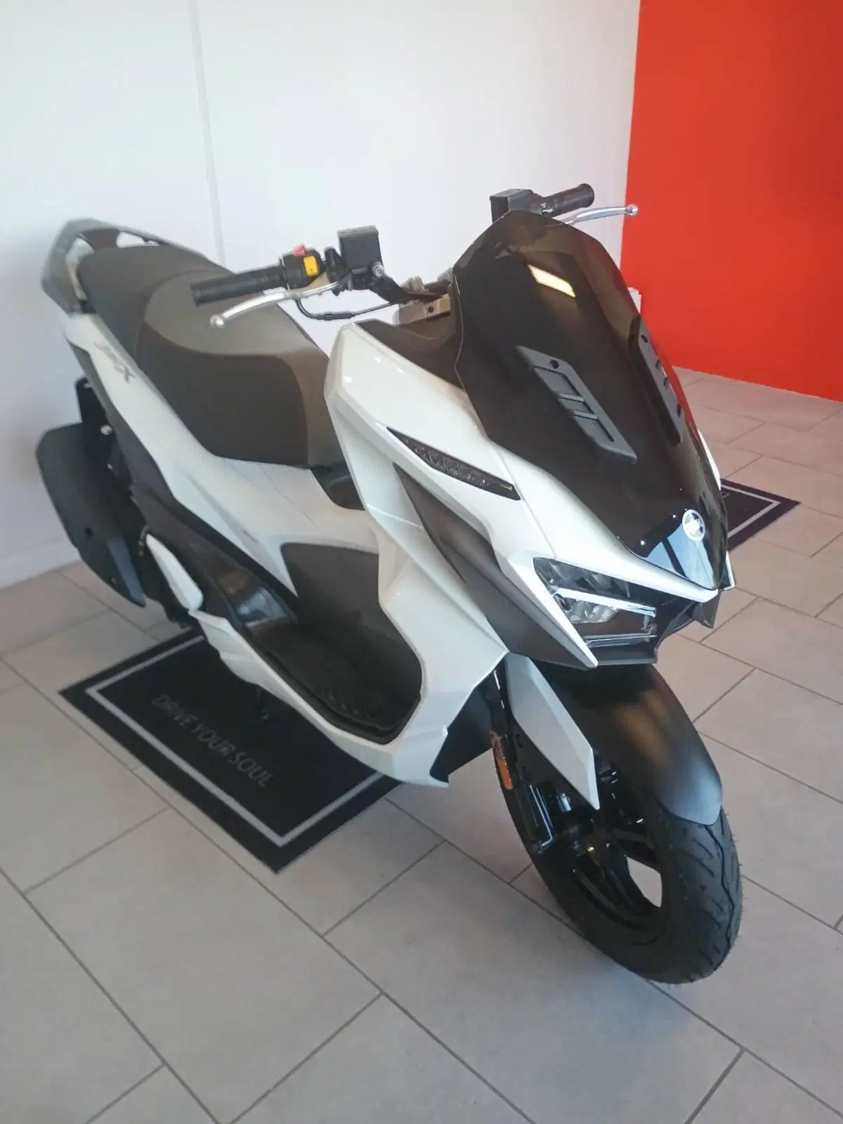 Sym Jet X 125 ABS + TCS (2026) (14)