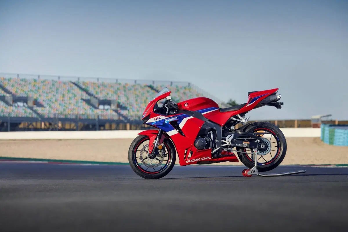 Honda CBR 600 RR (2024 - 26) (2)